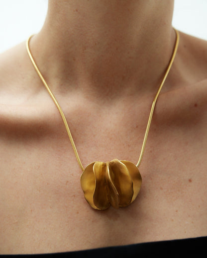 JULIE HALSKETTE - GOLD