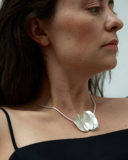 JULIE NECKLACE - SILVER