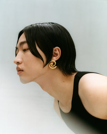 ヘラ イヤリング - ゴールド