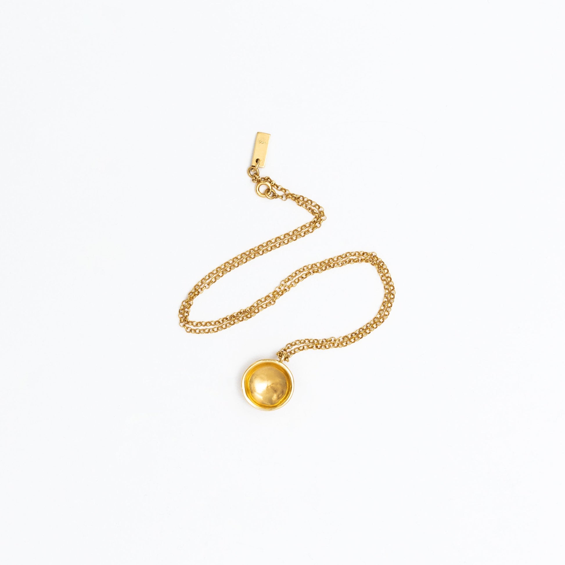 Gold pendant with chain